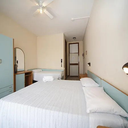 Telstar Hotell 3*